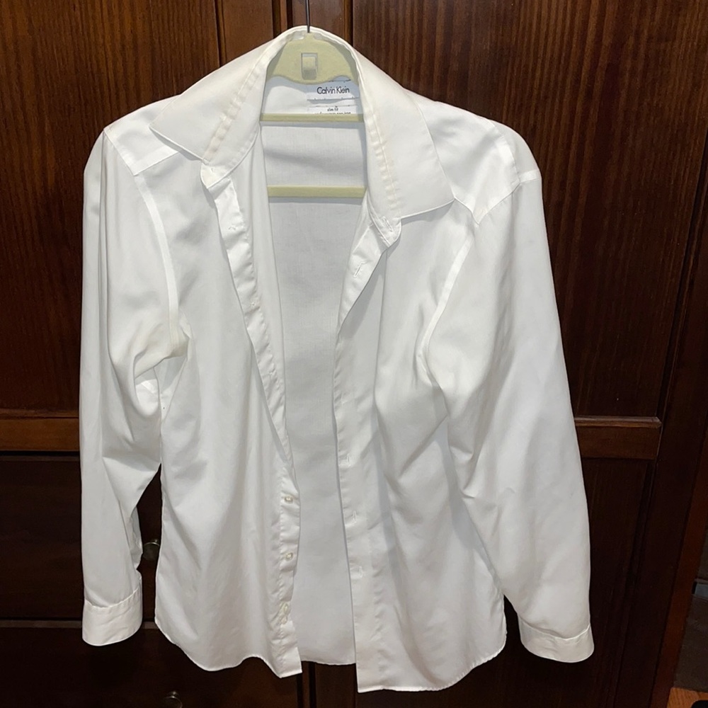 need gone calvin klein button down slim fit 15 32/33